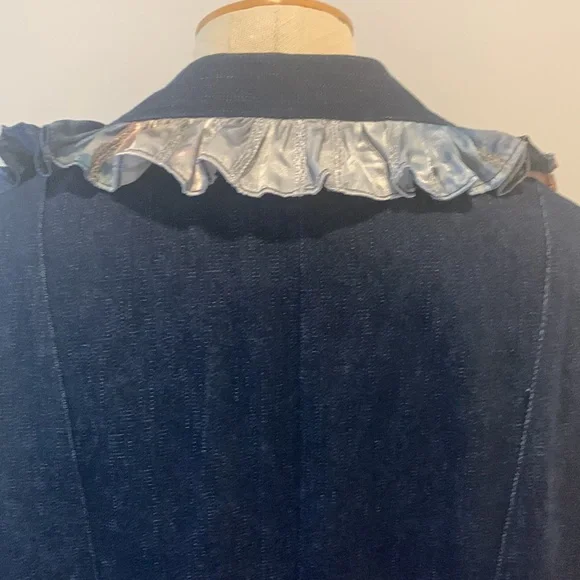 Hand Crafted Floral Embroidered Jean Jacket - Picture 16 of 17